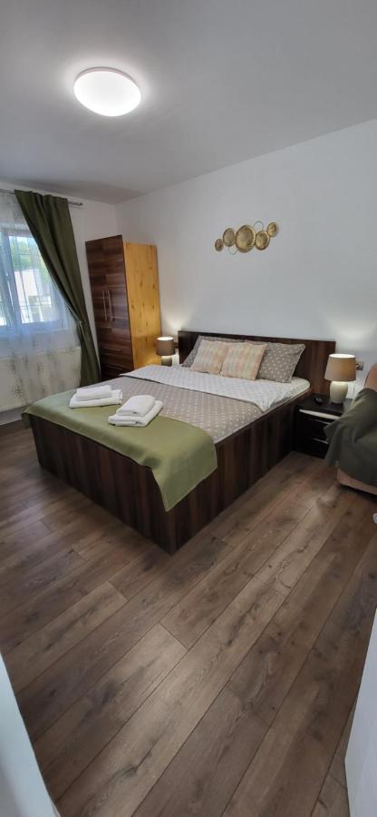 Huesca House Hotel Turda Ngoại thất bức ảnh