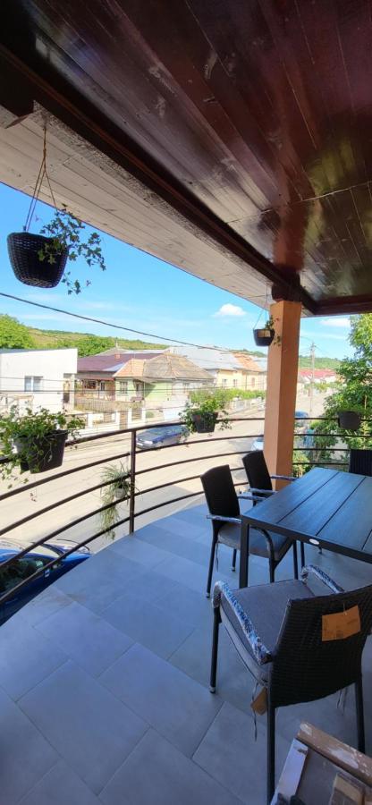 Huesca House Hotel Turda Ngoại thất bức ảnh