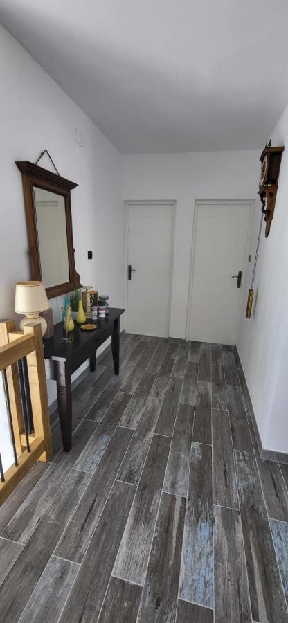 Huesca House Hotel Turda Ngoại thất bức ảnh
