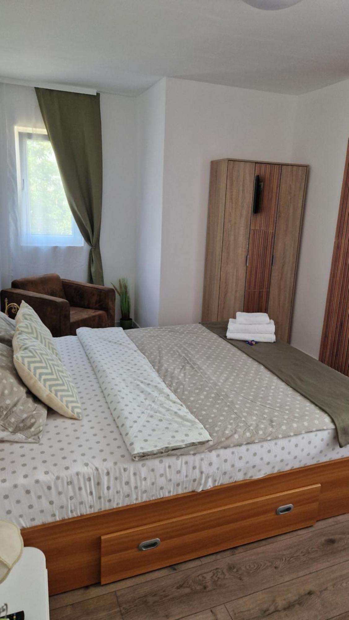 Huesca House Hotel Turda Ngoại thất bức ảnh