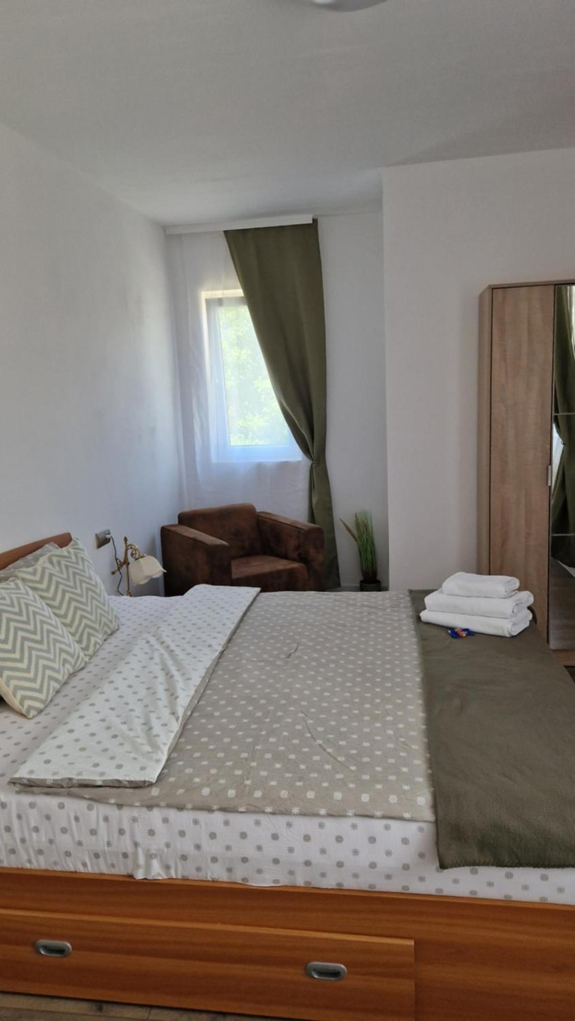 Huesca House Hotel Turda Ngoại thất bức ảnh