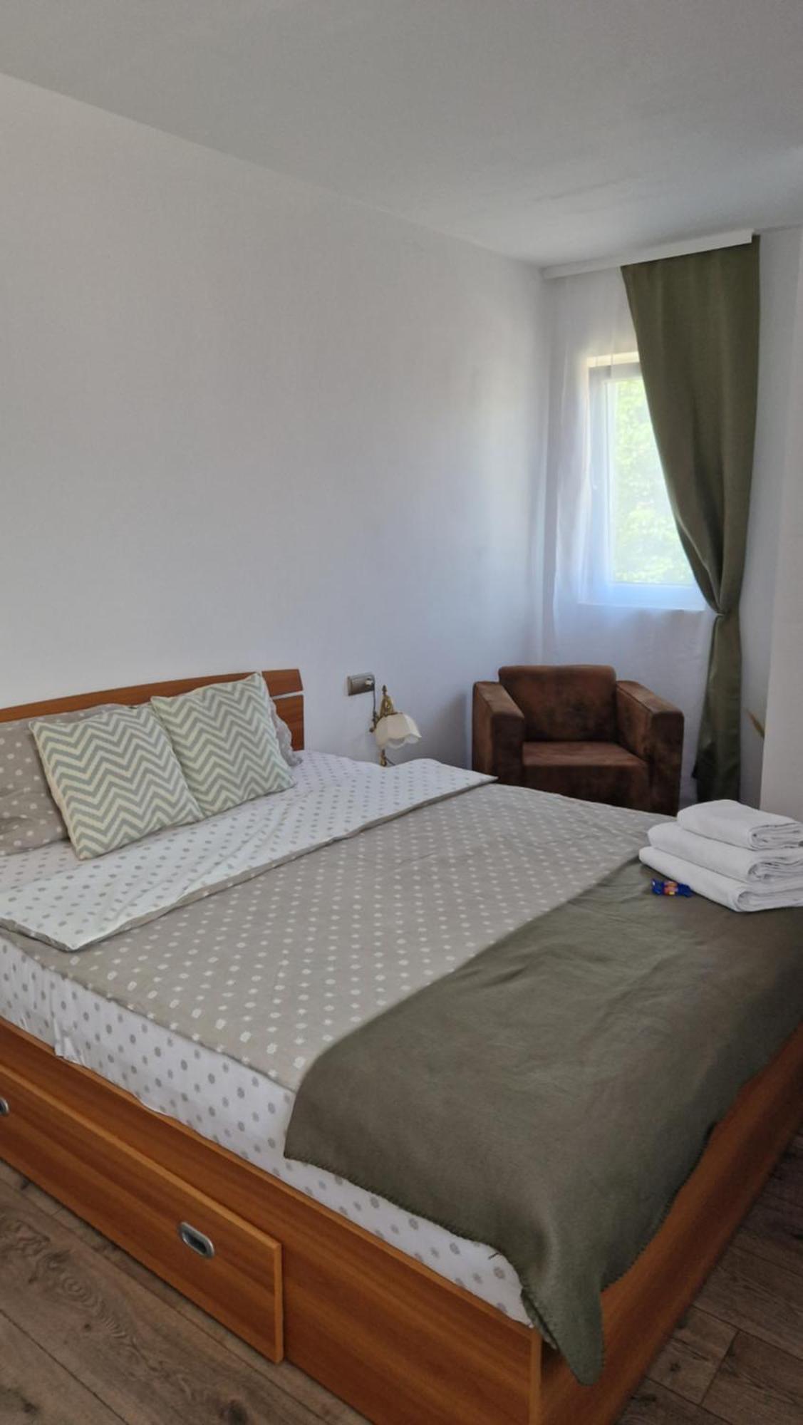 Huesca House Hotel Turda Ngoại thất bức ảnh
